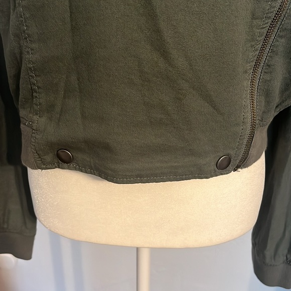 Frenchi cropped long sleeve light jacket/top sz L - Picture 3 of 11